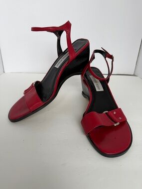 VTG Etienne Aigner Red Leather Wedge Sandals with Ankle Strap - Sz 9